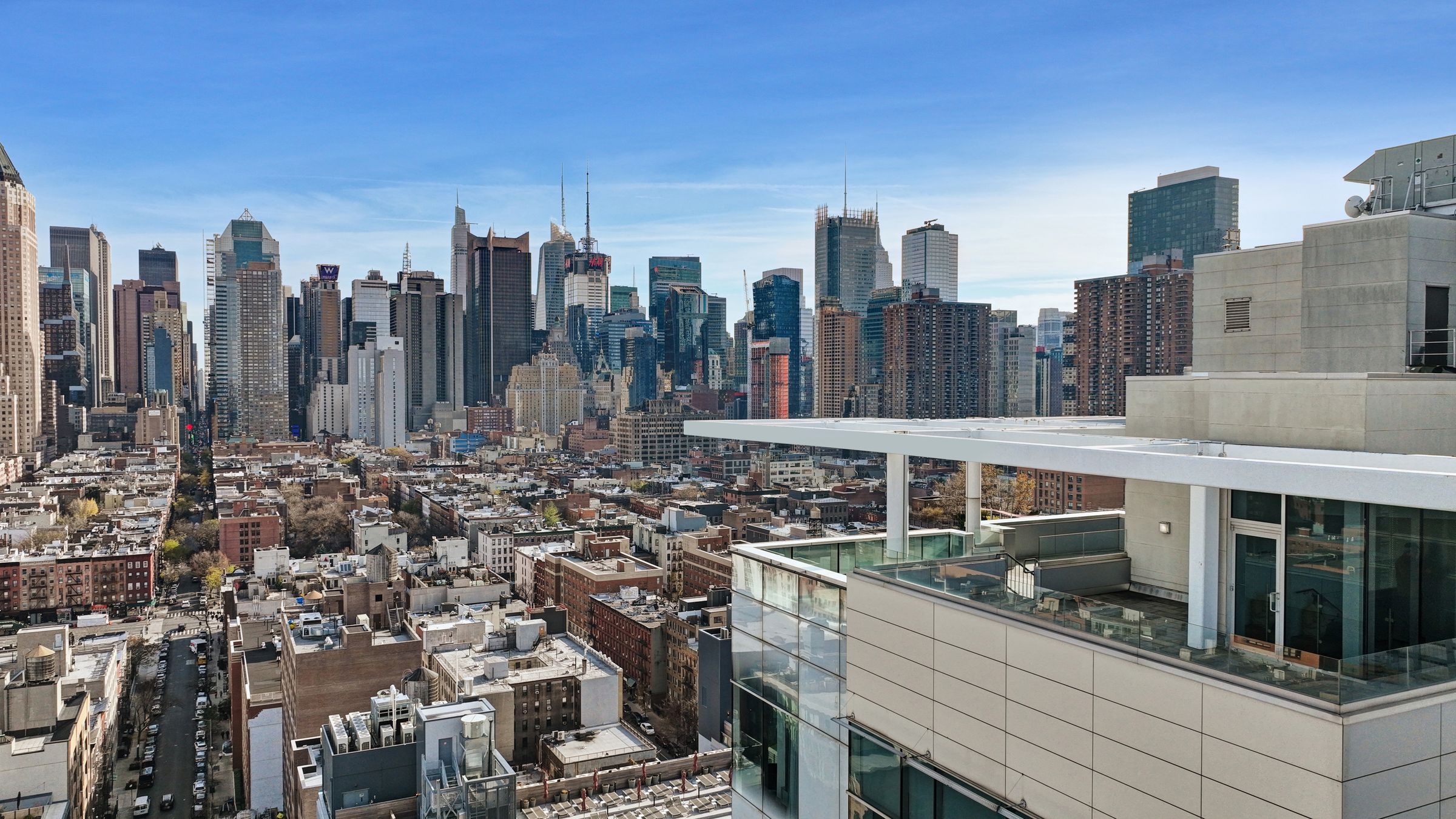 Midtown Manhattan skyline from above INK48
