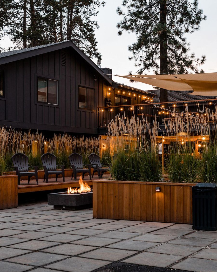 Courtyard fire pit at The Coachman