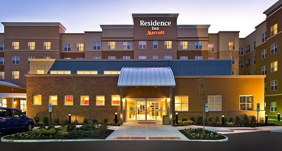 Residence Inn Moreno Valley at dusk